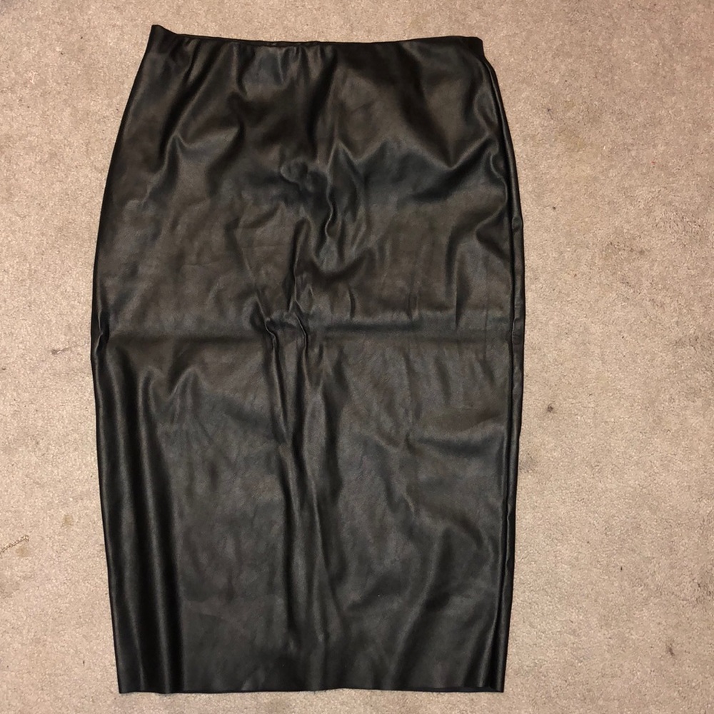 H&M Black pleather skirt